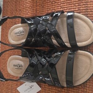 EAST 5TH BRAND WOMEN'S BLACK PATENT LEATHER SANDALS SIZE 7.5 MEDIUM